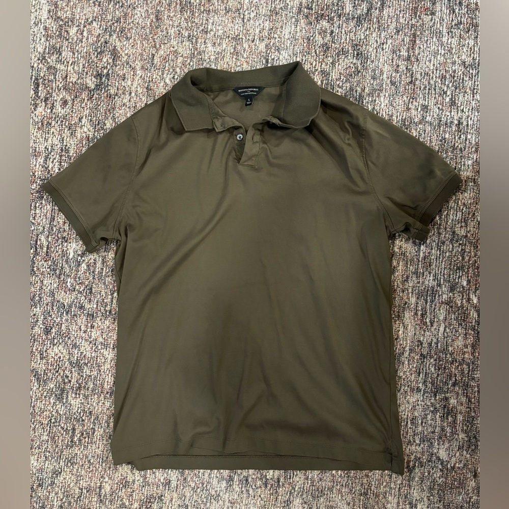 Banana Republic Luxe Performance Olive Polo - Large